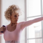 Tonificazione per Donne Mature: Strategie Efficaci per un Corpo Forte e Armonioso