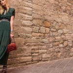 Verde che incanta: idee di look femminili per brillare in ogni occasione