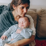 Baby blues dopo il parto: sintomi, durata e quando chiedere aiuto