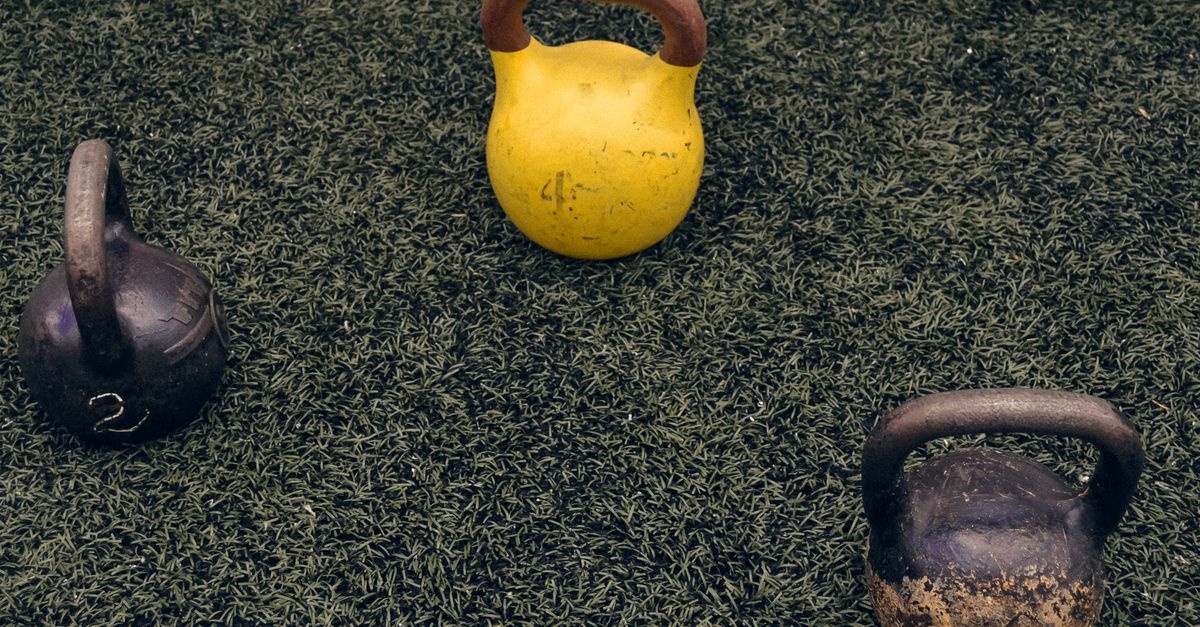 Guida definitiva alla scelta del kettlebell: peso, forma e consigli per iniziare al meglio
