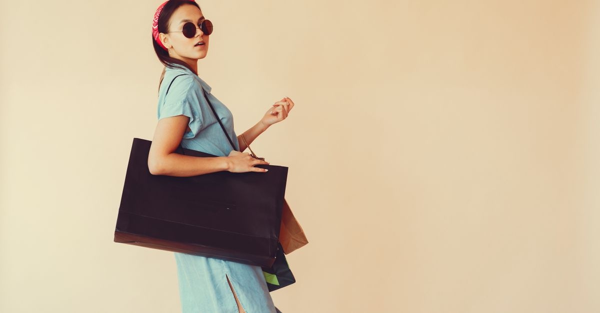 Le borse perfette per valorizzare un fisico petite: modelli, proporzioni e trucchi di stile